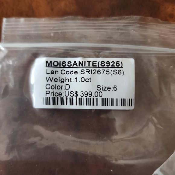 1.0 Ct Moissanite Solitaire Ring – 925 Sterling Silver – Size 6 – D Colo - Picture 2 of 3